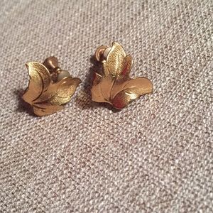 Vintage 12k GF leaf earrings
